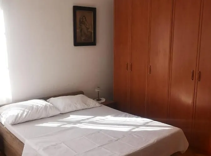 Tranquil Urban Escape דירה *