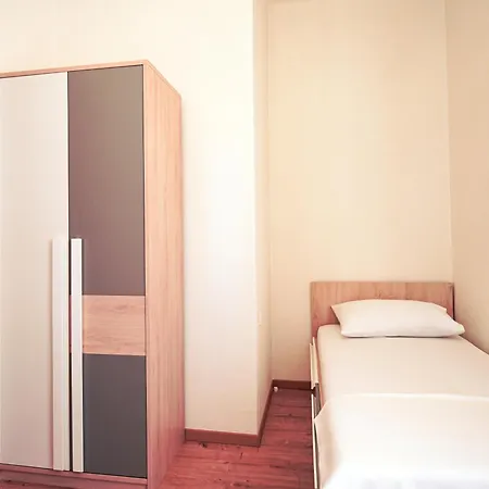 Tranquil Urban Escape 스플리트